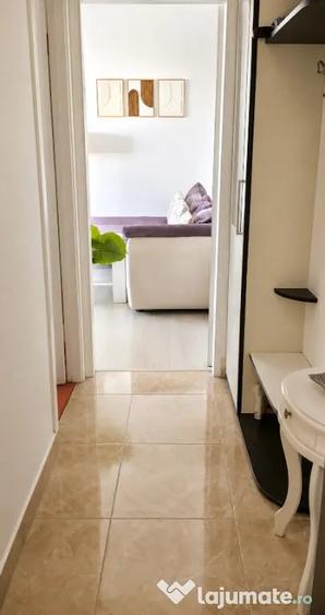 Apartament cu 2 camere nedecomandat în Astra