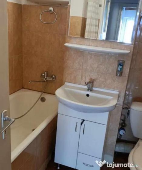 Apartament cu 3 camere decomandat în Ultracentral