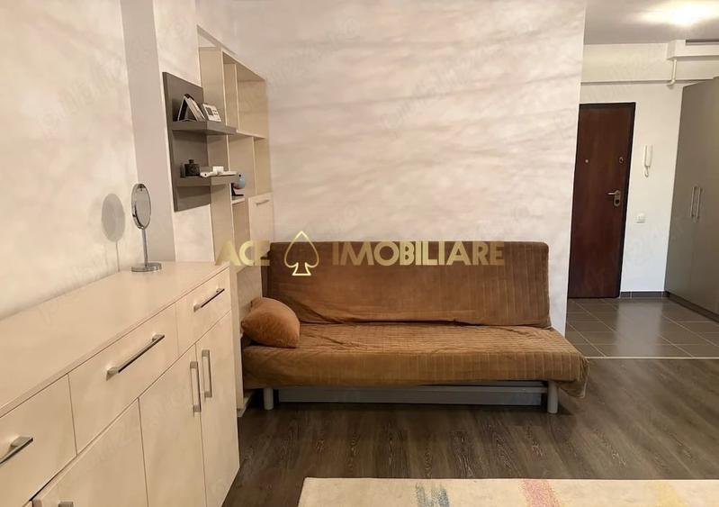 Garsonieră decomandată, mobilată în Jiului