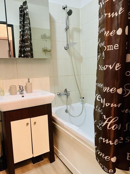 Apartament cu 3 camere decomandat în Brâncoveanu
