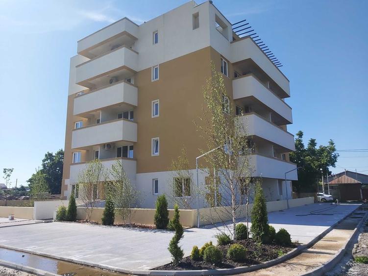 Apartament cu 2 camere decomandat în Rahova