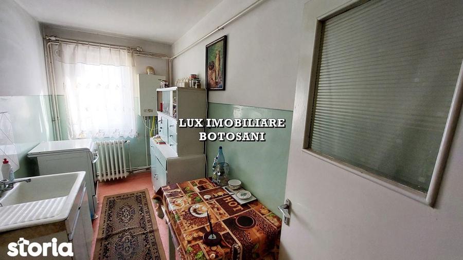 Apartament cu 4 camere în Central