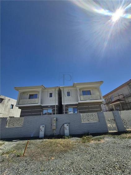 Duplex cu 4 camere cu Teren 280 Mp în Moșnița Nouă