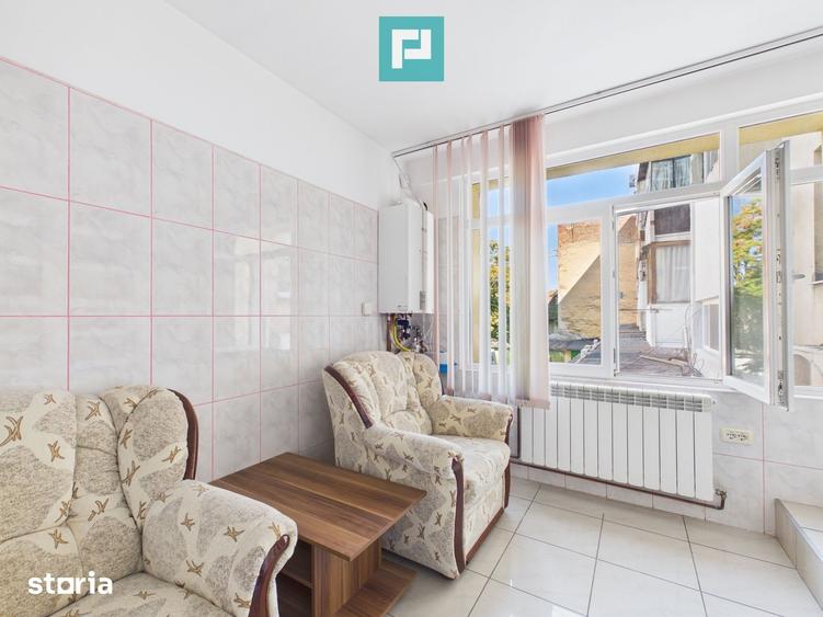 Spațiu comercial, de 220 mp, în Central