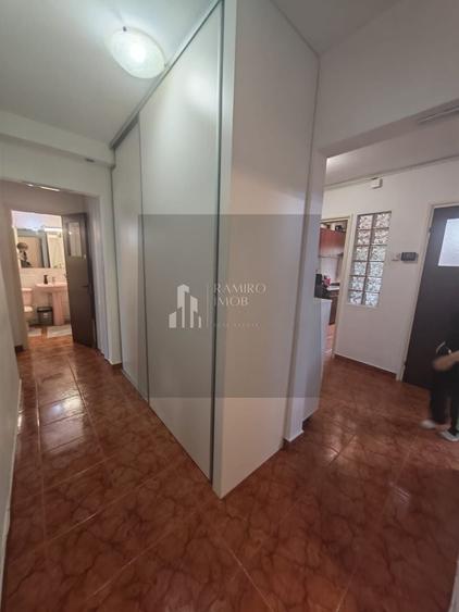 Apartament cu 4 camere decomandat, mobilat în Ozana