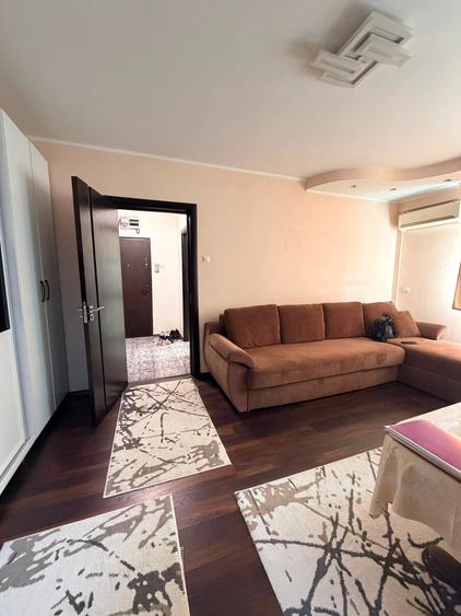 Apartament cu 2 camere semidecomandat în 1 Decembrie 1918