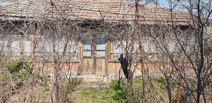 Teren de 1460 mp, în Vâlcele