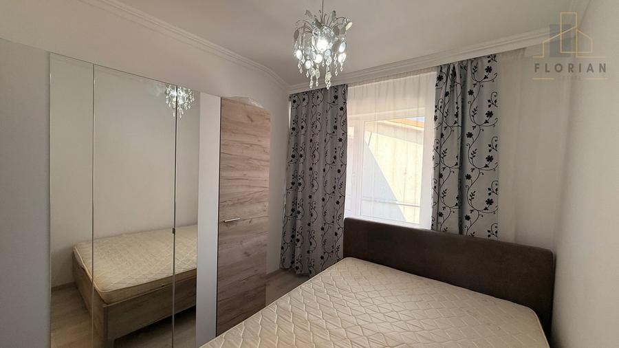 Apartament cu 3 camere decomandat în Girocului
