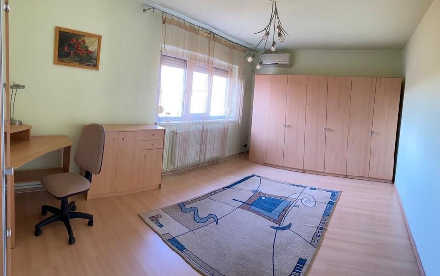 Apartament cu 2 camere decomandat, mobilat în Badea Cârțan