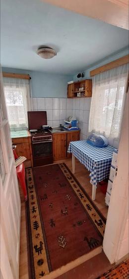 Casă cu Teren 950 Mp în Poiana