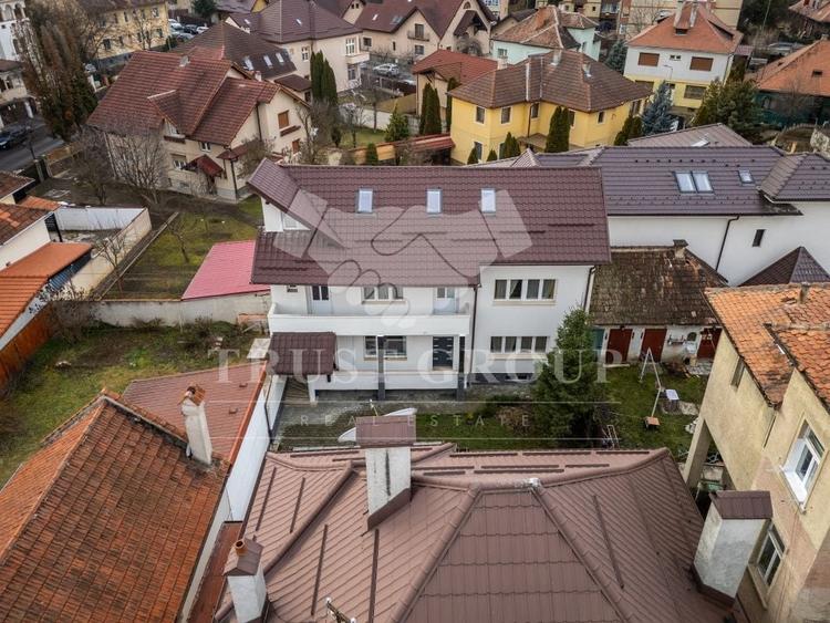 Casă individuală cu 5 camere cu Canalizare în Dealul Cetății