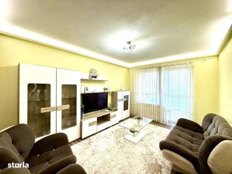 Apartament cu 3 camere decomandat în Central