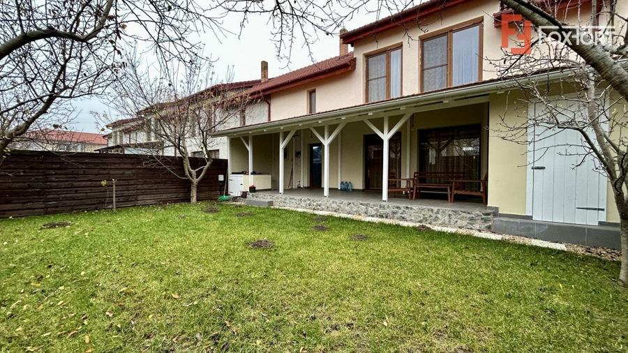 Duplex cu 4 camere cu Canalizare în Dumbrăvița