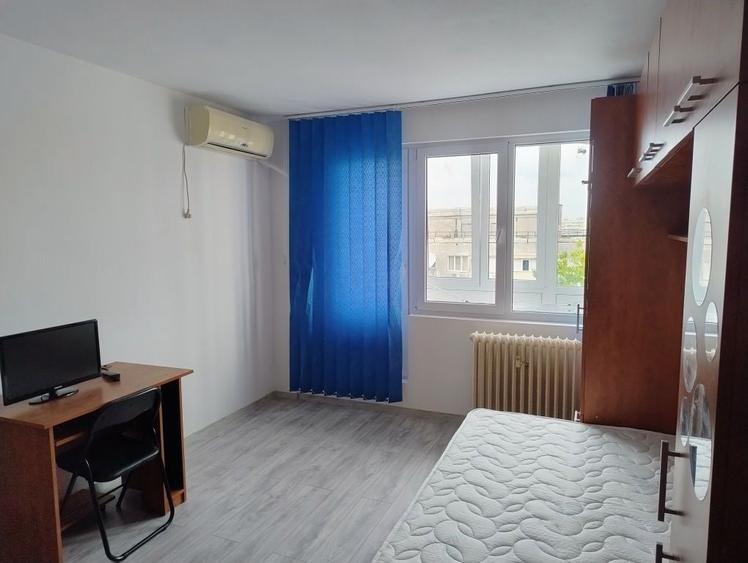 Garsonieră în Titan