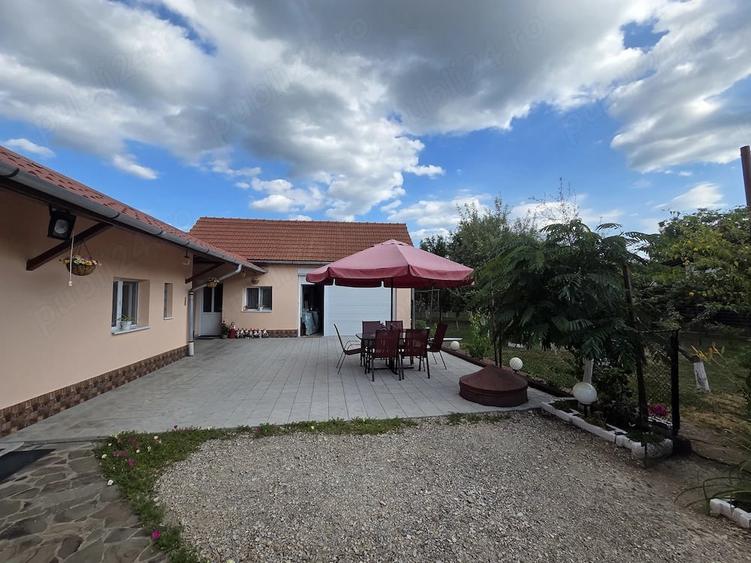 Casă cu Teren 1100 Mp în Central
