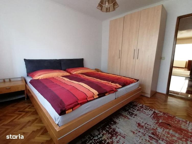Apartament cu 2 camere în Micro 15