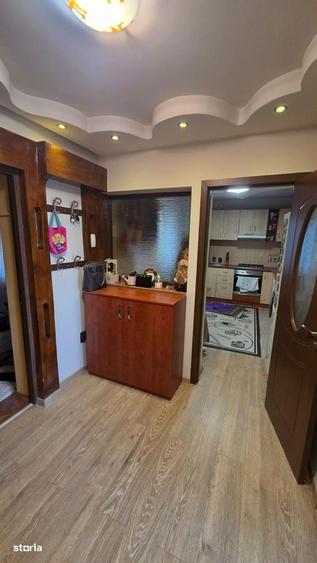Apartament cu 3 camere decomandat în Cloșca