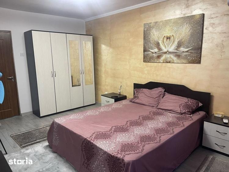 Garsonieră decomandată în Calea București