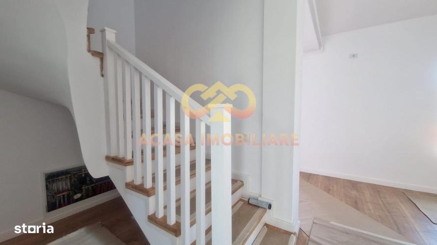 Apartament cu 4 camere decomandat în Rediu