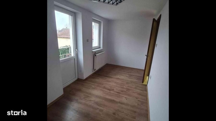 Spațiu comercial, de 275 mp, în Ultracentral