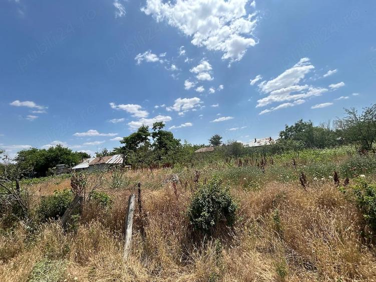 Teren de 1000 mp, în Tudor Vladimirescu