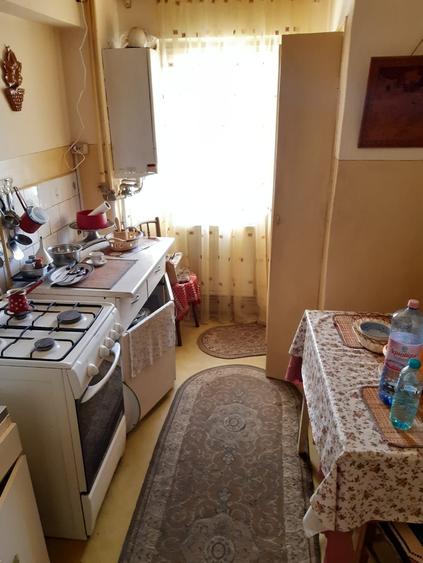 Apartament cu 2 camere decomandat în Băceni