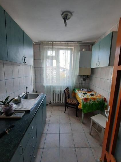 Apartament cu 2 camere decomandat în Precista