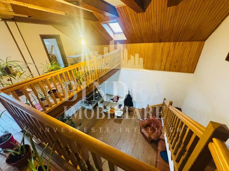 Casă individuală cu 8 camere cu Canalizare în Giarmata