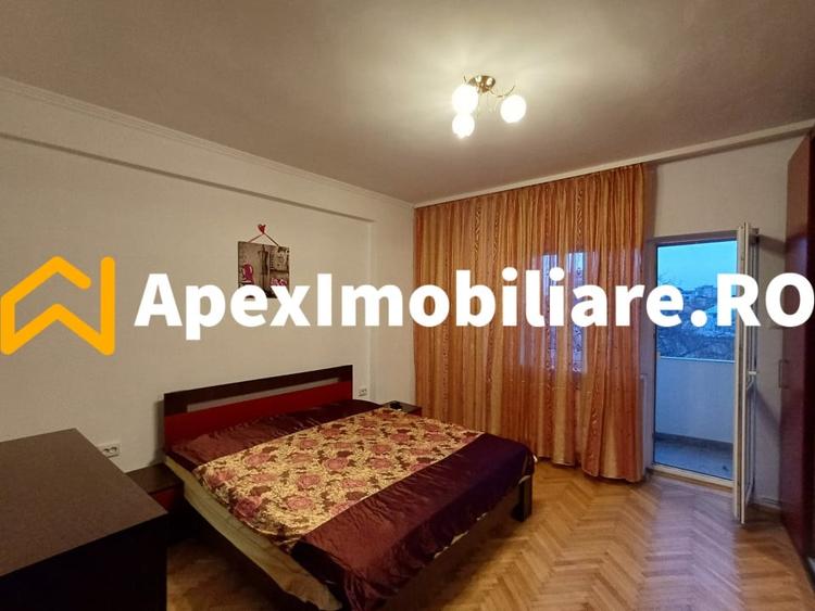 Apartament cu 3 camere semidecomandat, mobilat în Eminescu