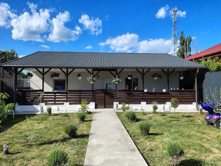 Casă cu 3 camere cu Teren 400 Mp în Central