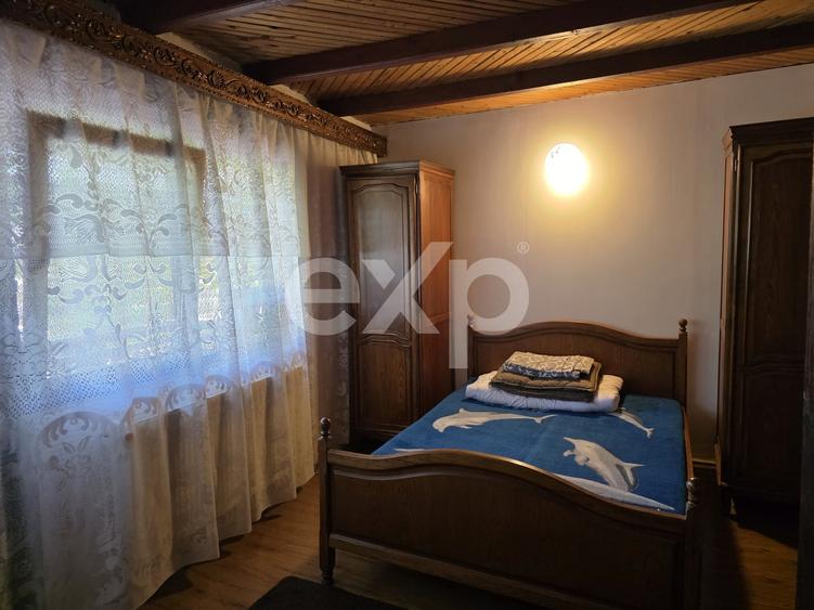 Casă individuală cu 6 camere cu Teren 789 Mp în Voineasa