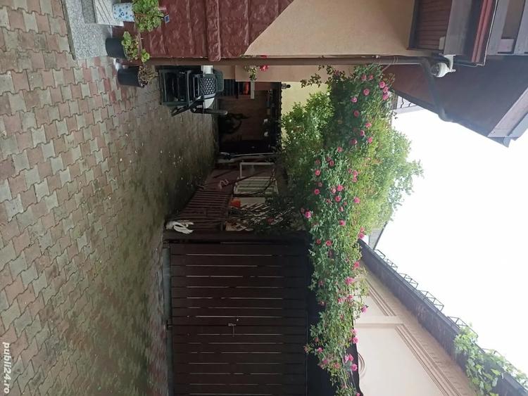 Casă cu Teren 350 Mp în Precista