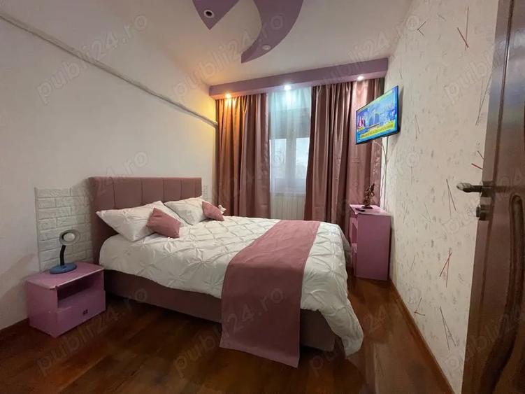 Apartament cu 3 camere semidecomandat în Central