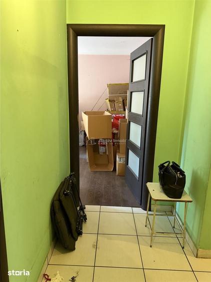 Apartament cu 3 camere decomandat în Titan