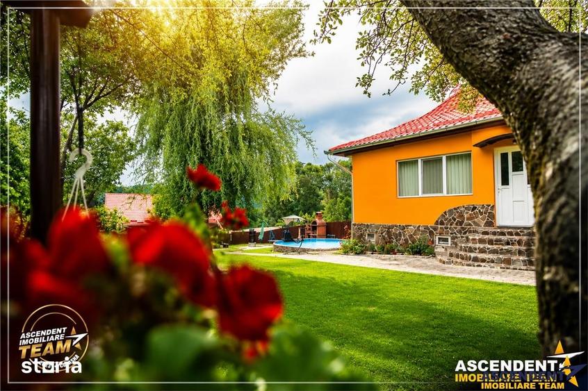 Casă cu 5 camere cu Teren 1700 Mp în Mereni