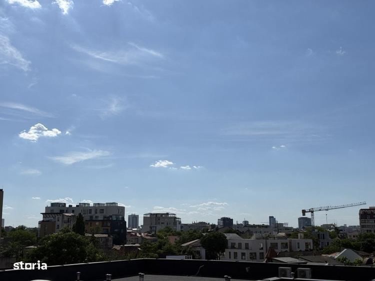 Apartament cu 4 camere în Moșilor