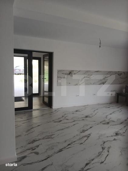 Casă cu 4 camere în Ciupercenii Noi