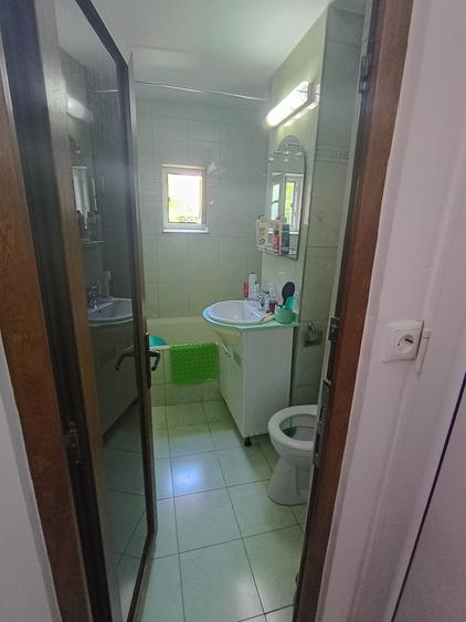 Apartament cu 3 camere decomandat în Inel II