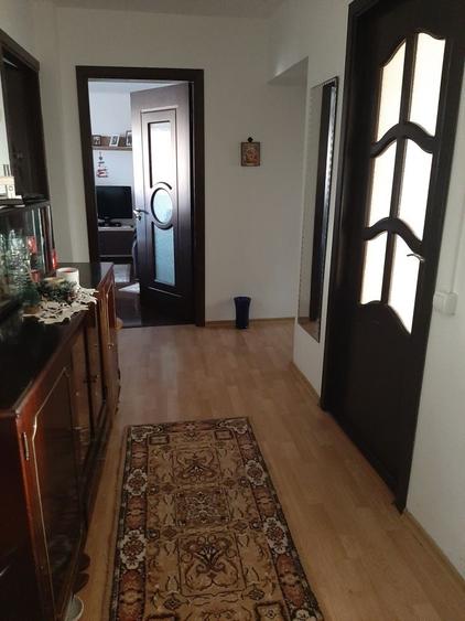 Apartament cu 4 camere decomandat în Unirii