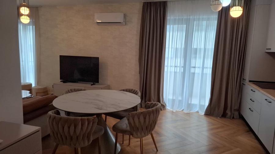 Apartament cu 2 camere decomandat în Pipera