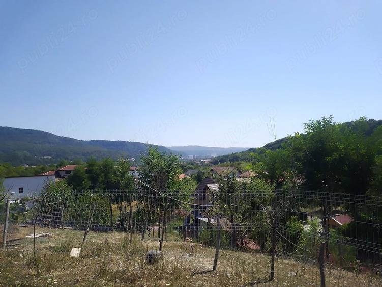 Teren de 1287 mp, în Central