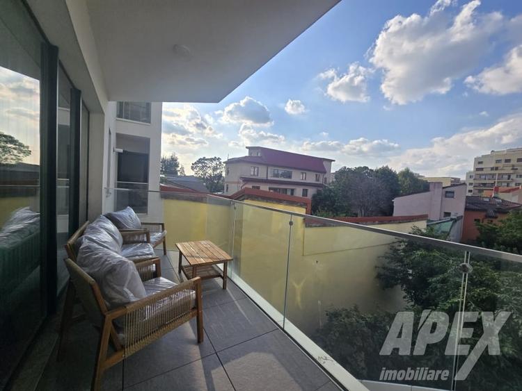 Apartament cu 2 camere decomandat, mobilat în Decebal
