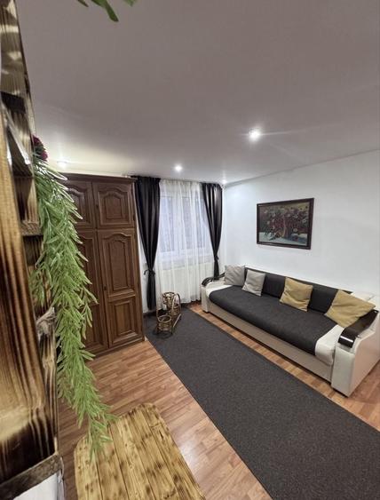 Apartament cu 2 camere semidecomandat în Central
