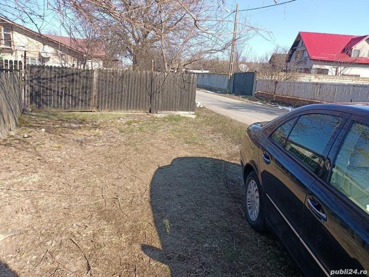 Casă cu 2 camere cu Teren 1000 Mp în Nuci