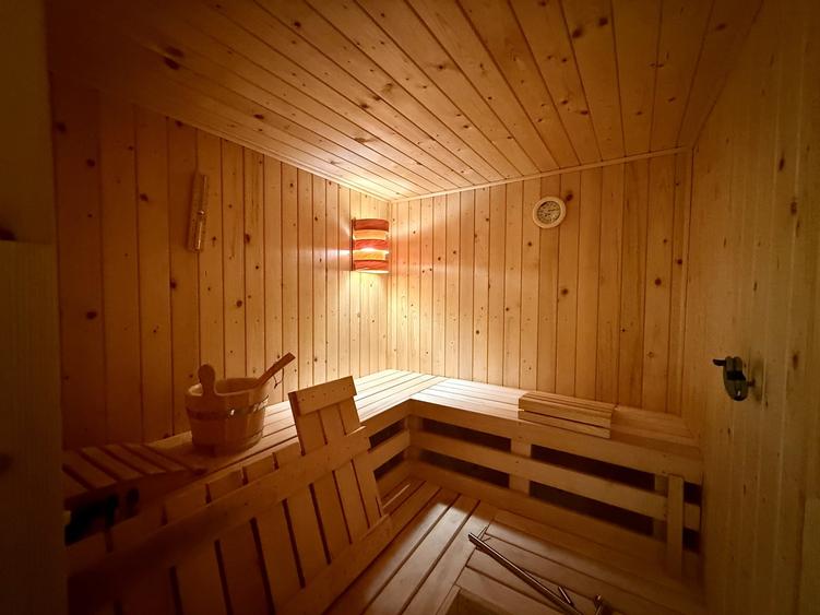 Apartament cu 4 camere, mobilat în Domenii