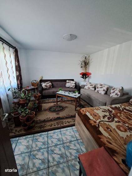 Casă cu 4 camere în Bucium