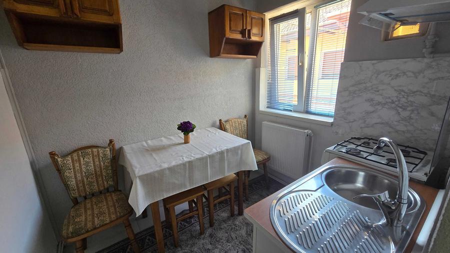 Apartament cu 2 camere semidecomandat în Bălcescu
