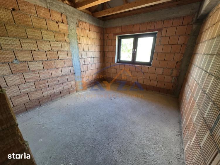 Casă cu 4 camere cu Teren 600 Mp în Recea