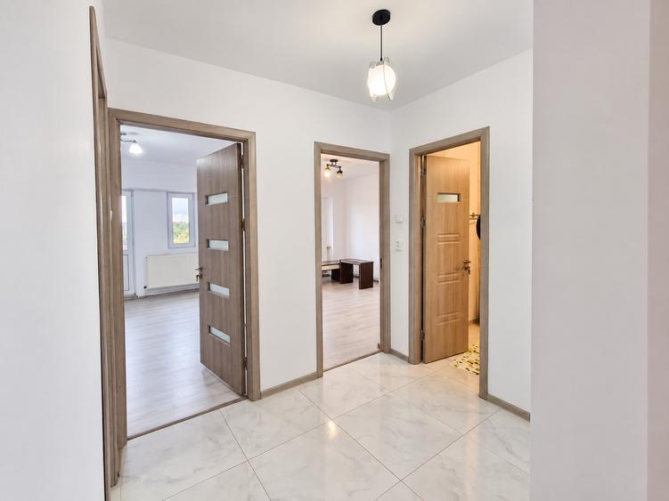 Apartament cu 3 camere decomandat în Gara