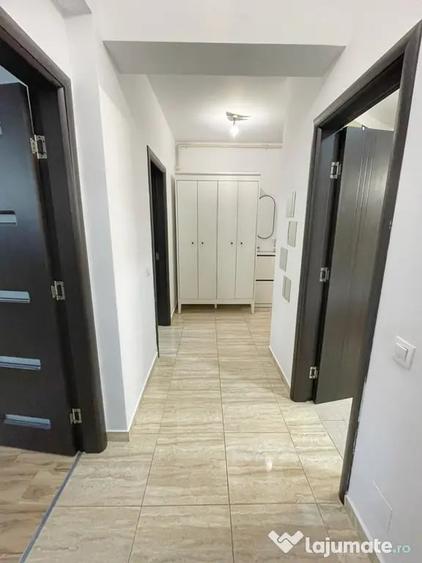 Apartament cu 2 camere decomandat în Păcii